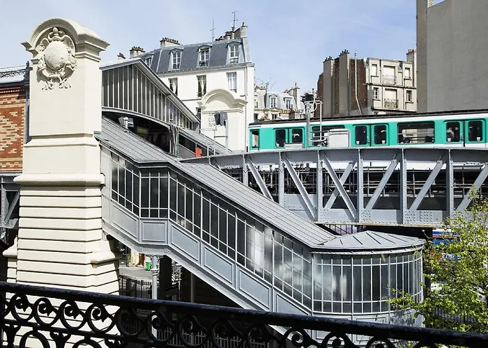 Aparthotel Eiffel Paris