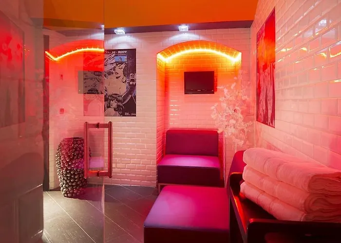 Eiffel Aparthotel Paris